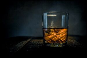 Whisky do 100 zł – ktore najlepsze? Ranking 2023