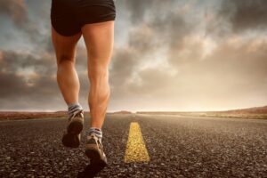 Ile czasu dziennie trzeba biegać żeby schudnąć? O jakiej porze najlepiej?
